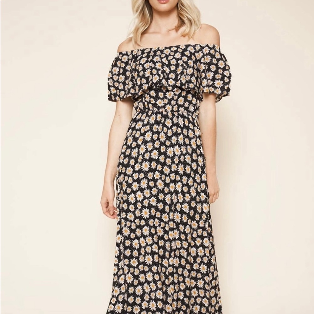 Daisy off the shoulder, strapless maxi dress